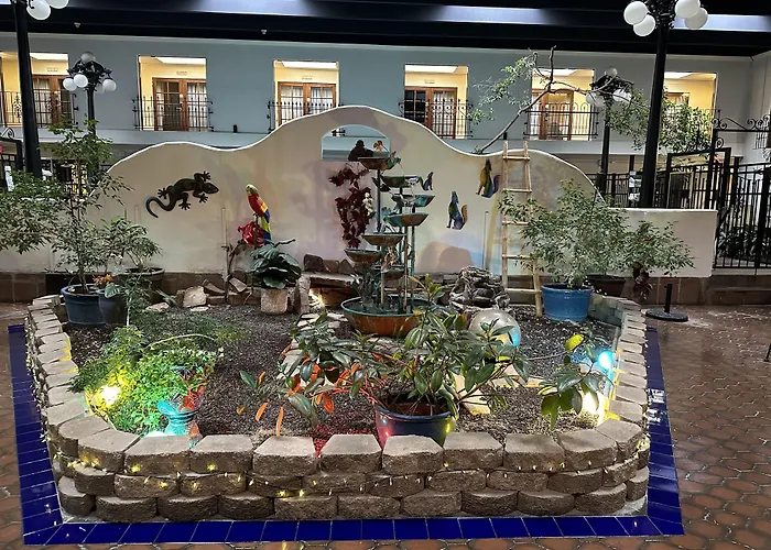 Ramada By Wyndham Las Cruces Hotel & Conference Center