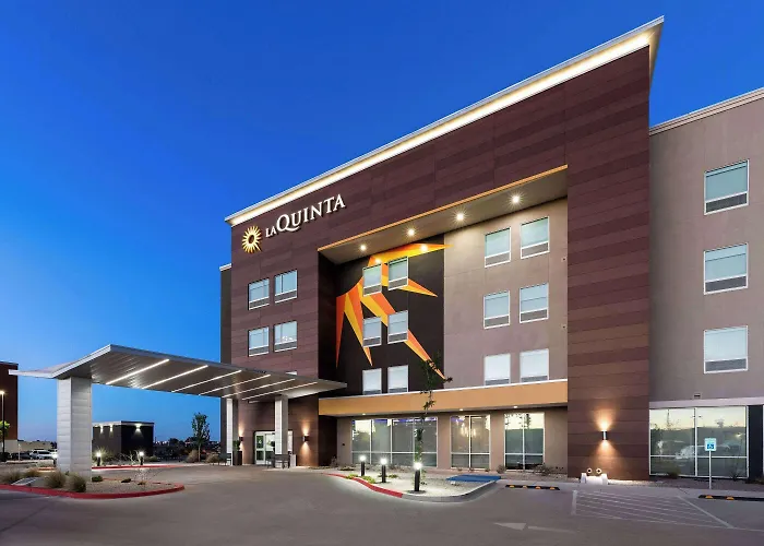 La Quinta Inn & Suites By Wyndham El Paso East Loop-375